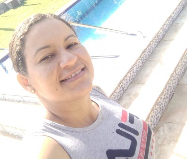 Mulher morre após perder controle de moto e bater de frente em muro no interior do RN — Foto: Redes sociais