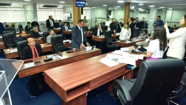 Sessão extraordinária desta terça-feira, 21: projetos aprovados (foto: Edilberto Barros/CMM)camara de mossoro