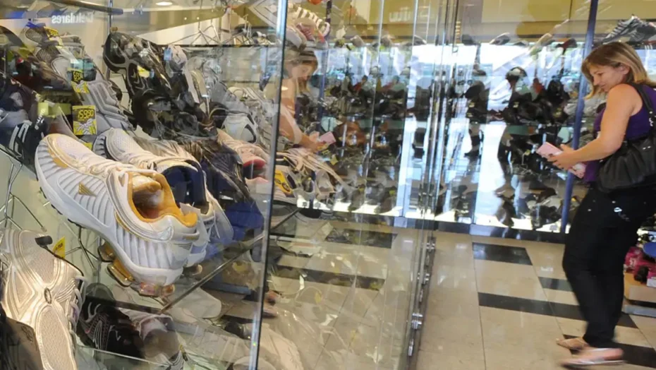 A expectativa é da Confederação Nacional do Comércio de Bens, Serviços e Turismo (CNC), que estima 108,5 mil vagas preenchidas. Foto: Marcelo Casal Jr./Agência Brasil