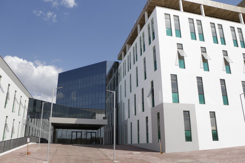 Hospital da Mulher, em Mossoró, foi construído com recursos de empréstimo do Banco Mundial — Foto: Raiane Miranda