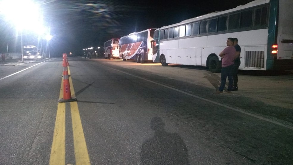 Materiais foram apreendidos pelos fiscais em ônibus no Seridó potiguar — Foto: Divulgação/Sefaz