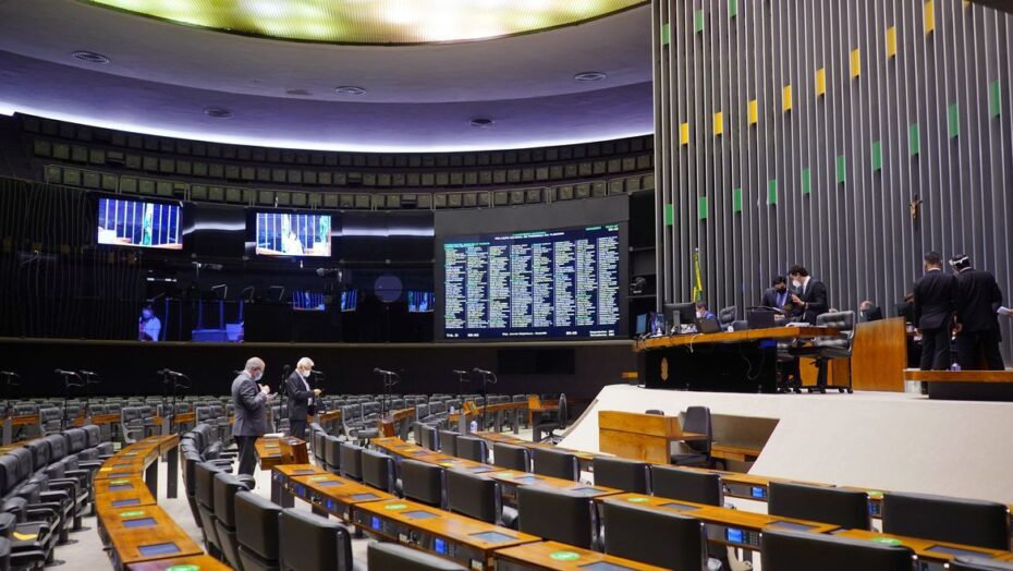 Pec dos precatórios pode ser votada no congresso nesta quarta-feira (3); entenda principais pontos parlamentarismo