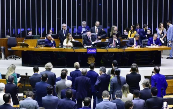 Sessão do Congresso Nacional presidida pelo senador Rodrigo Pacheco (PSD). Foto: Zeca Ribeiro / Câmara dos Deputados / CP.
