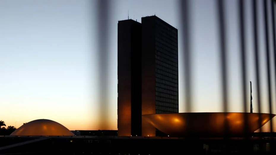 Para 43% dos entrevistados o desempenho de senadores e deputados é regular no Datafolha. Foto: REUTERS/Paulo Whitaker