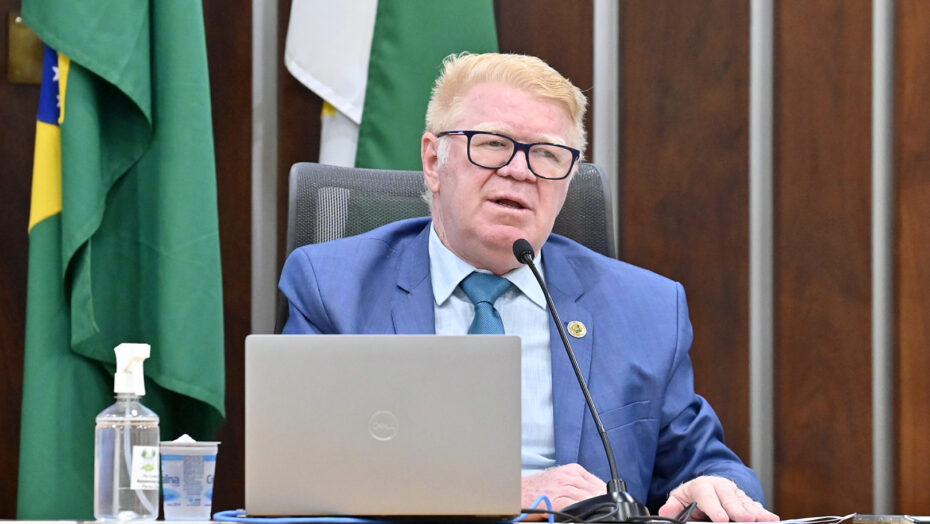 ubaldo fernandes na sessao