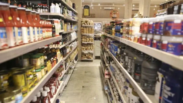 Alta no consumo pode ser atribuída à inauguração de novas lojas e promoções. Foto: Valter Campanato