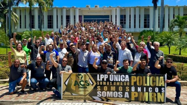 Representantes da segurança pública em protesto contra o Governo do RN. Foto: Reprodução.