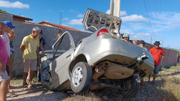 Jovem morreu após capotar carro e bater em poste no interior do RN — Foto: PM/Cedida