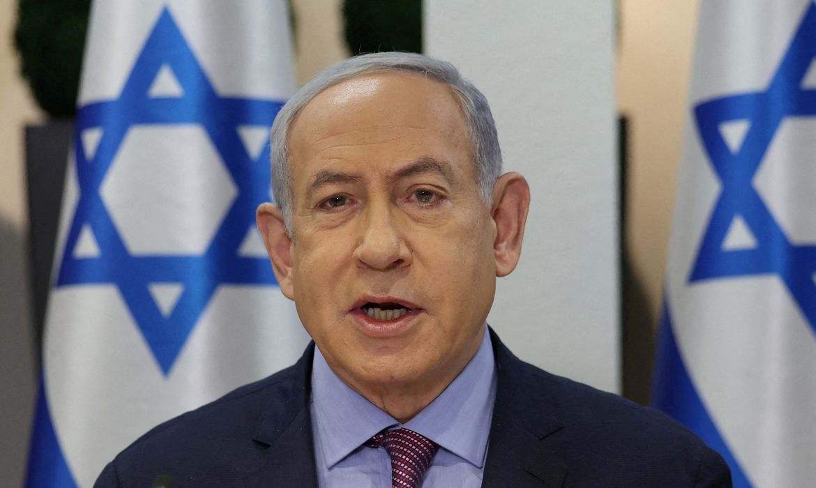 Benjamin Netanyahu em Tel Aviv
31/12/2023    ABIR SULTAN/Pool via REUTERS