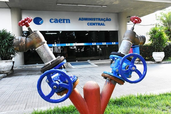 Os salários variam de R$ 8.746,10 para os cargos de nível superior, e R$ 4.198,11 para os de nível técnico