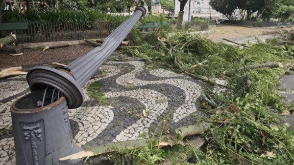 estragos da chuva em Porto Alegre