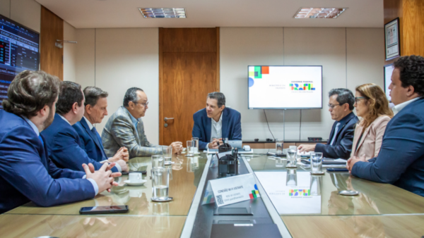 O ministro da Fazenda, Fernando Haddad, recebeu líderes da bancada evangélica nesta 6ª feira (19.jan.2024)