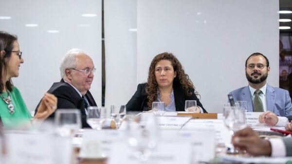 Esther Dweck e Francisco Gaetani