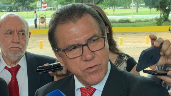 O ministro do Trabalho e Emprego, Luiz Marinho