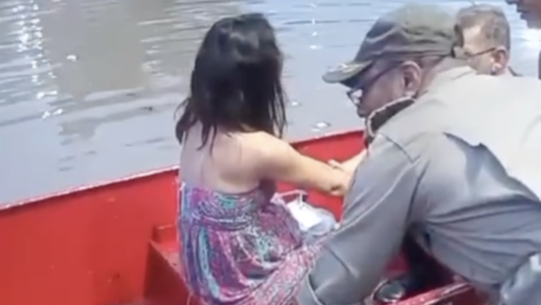 Gestante é resgatada durante alagamentos no Rio de Janeiro