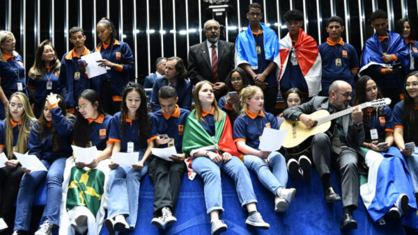 Plenário do Senado Federal durante sessão destinada à discussão e votação de projetos apresentados pelos jovens senadores e senadoras do Programa Jovem Senador 2023, finalizando a Semana de Vivência Legislativa desta edição.