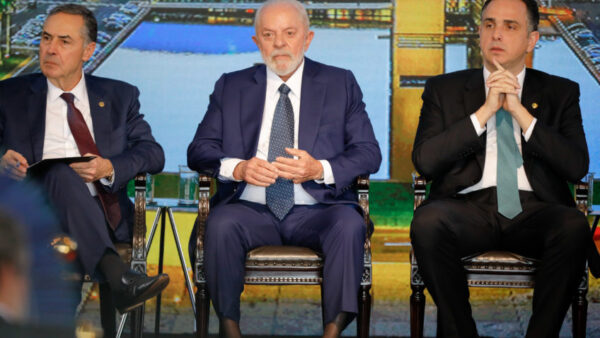 Lula durante o evento de 1 ano do 8 de Janeiro