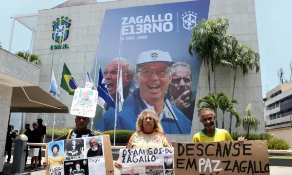 Filhos, ex-jogadores e fãs celebram legado de Zagallo | Foto: Tânia Rêgo/Agência Brasil