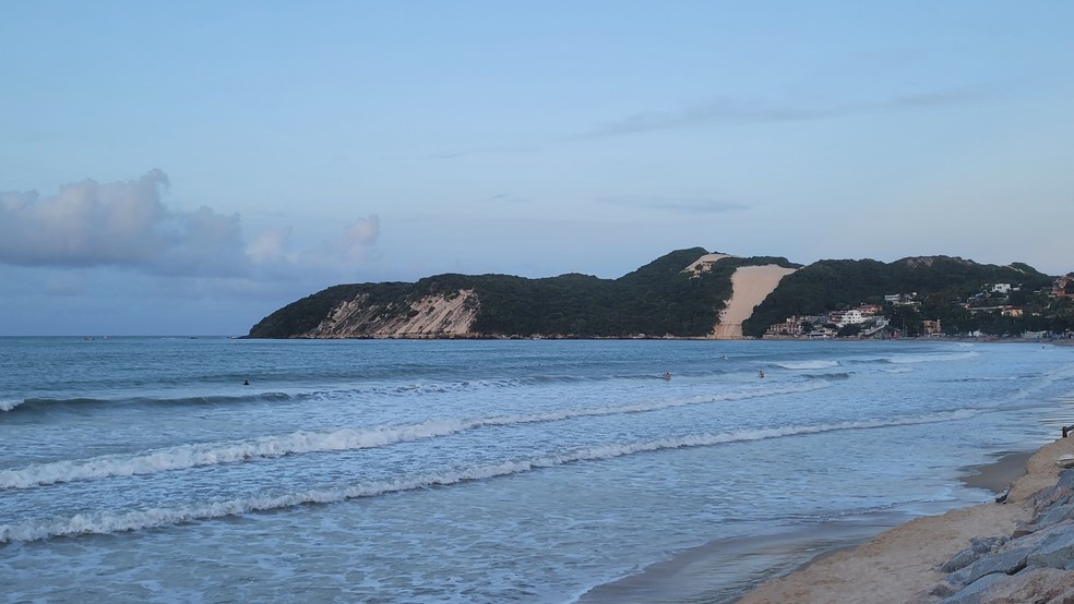 Praia de Ponta Negra, em Natal — Foto: Igor Jácome/g1