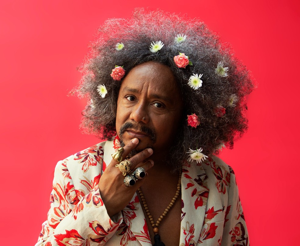 Chico César faz show no Polo Petrópolis neste domingo (11) — Foto: Ana Lefaux / divulgação