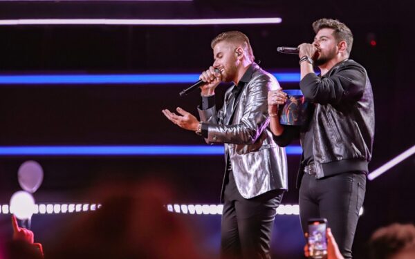 Dupla sertaneja Zé Neto & Cristiano é atração do carnaval de Apodi — Foto: Allyson Moreno/ Divulgação