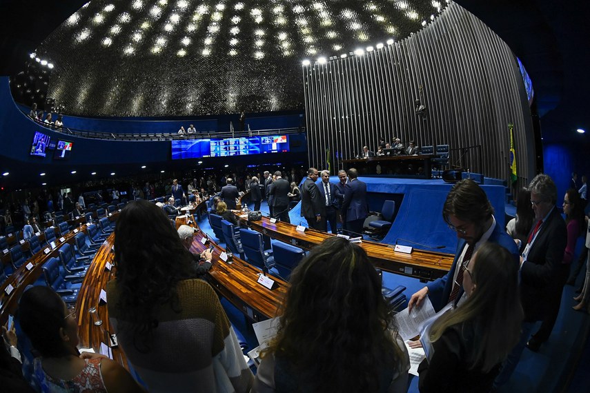 Mesa:
senador Omar Aziz (PSD-AM);
2º secretário da Mesa do Senado Federal, senador Weverton (PDT-MA);
presidente do Senado Federal, senador Rodrigo Pacheco (PSD-MG);
secretário-geral da Mesa do Senado Federal, Gustavo A. Sabóia Vieira.