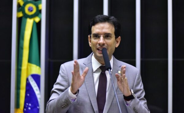 Discussão e votação de propostas. Dep. Leo Prates(PDT - BA)