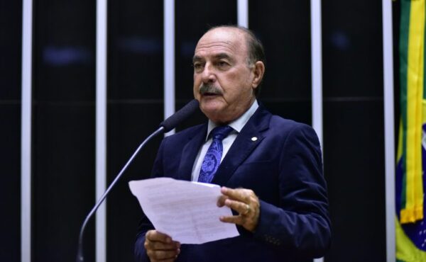 Discussão e votação de propostas. Dep. Dr. Zacharias Calil(UNIÃO - GO)