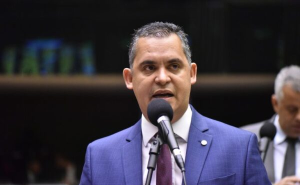 Plenário – Sessão Deliberativa. Dep. Gilson Daniel (PODE - ES)