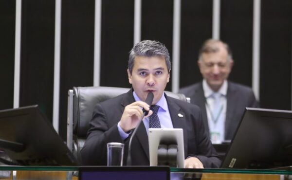 Homenagem ao Dia Mundial das Doenças Raras. Dep. Diego Garcia (REPUBLICANOS - PR)