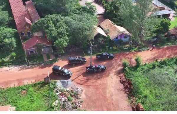 Buscas nas proximidades da penitenciária federal de Mossoró — Foto: Isaías Fernandes/TCM/Cedida