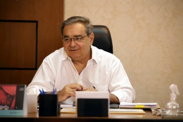 Álvaro Dias entrou no último ano de mandato e tem pela frente a sucessão da gestão em Natal