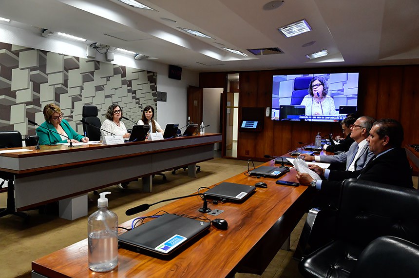Participa à bancada:
senador Fernando Dueire (MDB-PE).
