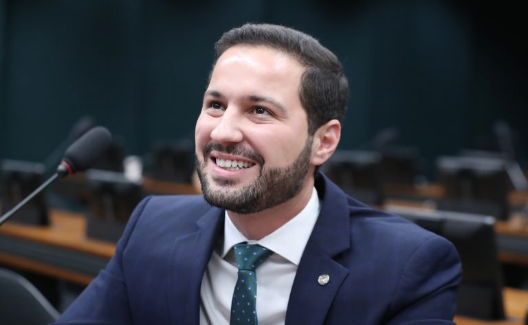 deputado Paulo Litro na comissão