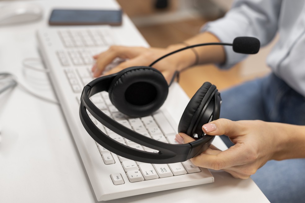 Operador de contact center — Foto: Foto: Freepik