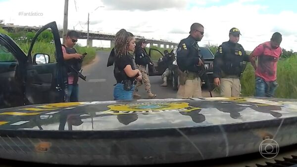 Imagens mostram momento da captura dos fugitivos do Presídio de Segurança Máxima de Mossoró — Foto: Reprodução