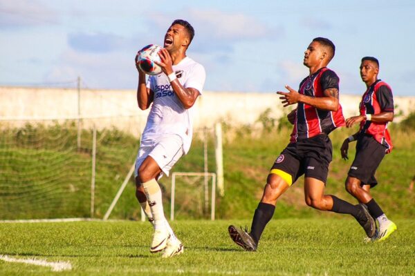ABC, de Wallyson, perde de novo para o Santa Cruz de Natal e dá adeus ao Campeonato Potiguar — Foto: Pedro Santiago/Santa Cruz de Natal
