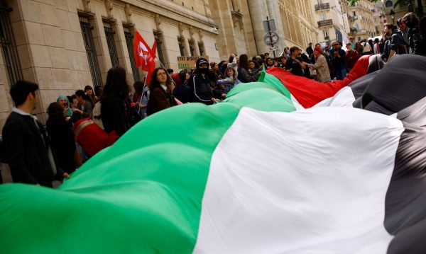 Protesto na Universidade de Sorbonne em Paris
29/4/2024   REUTERS/Sarah Meyssonnier