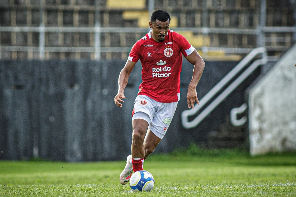 Gabriel Davis quer vitória para América-RN 