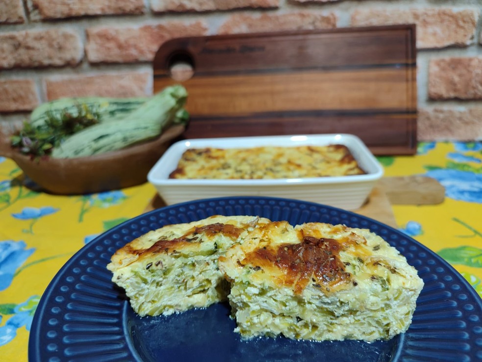 Aprenda a fazer torta de abobrinha — Foto: Inter TV Costa Branca