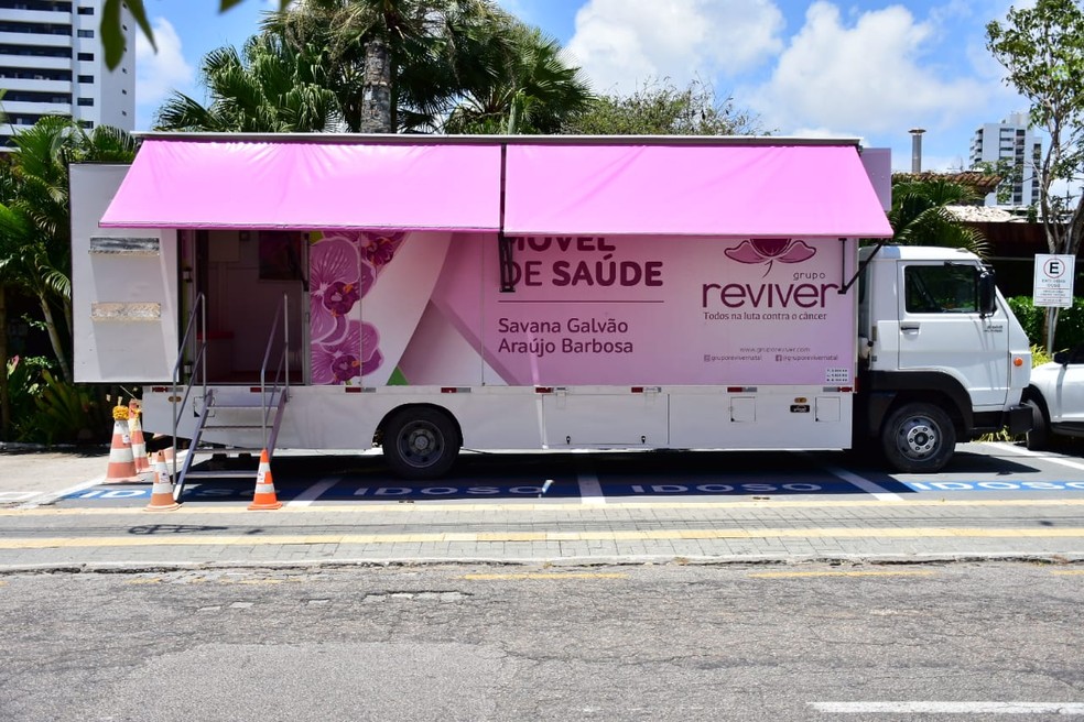 Atendimento na Unidade Móvel Savana Galvão, do Grupo Reviver — Foto: Divulgação