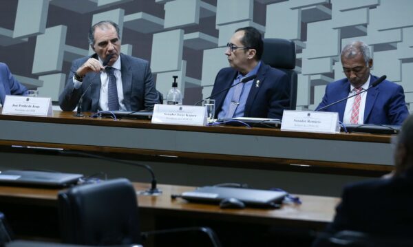 Brasília (DF) 22/05/2024 CPI da Manipulação de Jogos e Apostas Esportivas do Senado durante reunião para ouvir o presidente do Superior Tribunal de Justiça Desportiva (STJD), José Perdiz de Jesus; e o procurador-geral do STJD, Ronaldo Botelho Piacente. Foto Lula Marques/ Agência Brasil