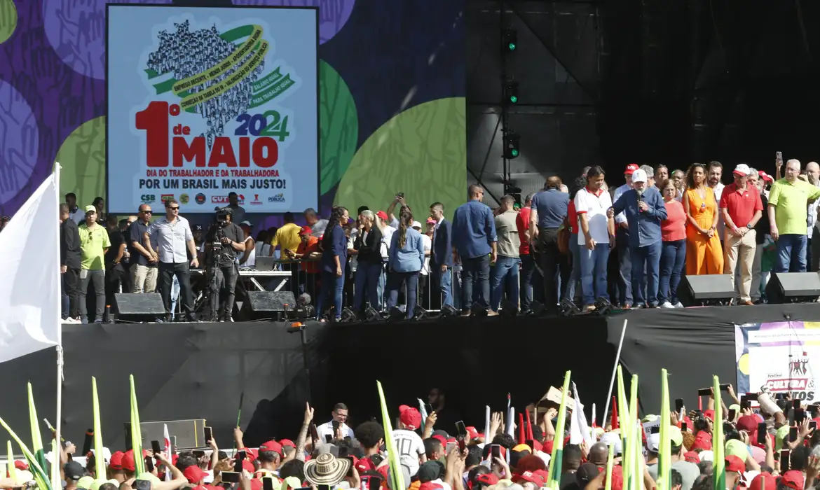São Paulo (SP) 01/05/2024 - Presidente Lula participa do Ato das Centrais Sindicais do Dia do Trabalhador, na Arena Neo Quimica do Corinthians.Foto: Paulo Pinto/Agência Brasil