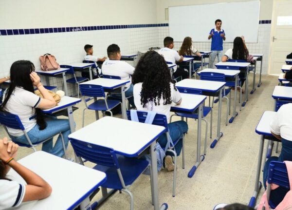 Estão sendo convocados professores e supervisores escolares | Foto: Wilson Moreno (Secom/PMM)