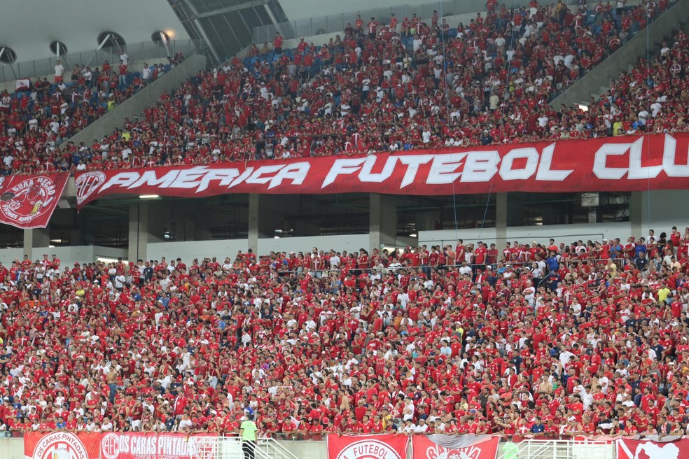 Torcida do América-RN na Arena das Dunas — Foto: Augusto César Gomes