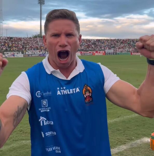 Sandro Duarte conquista acesso como técnico do Porto Sport Club — Foto: Reprodução