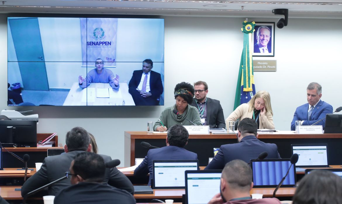 Brasília (DF), 15.07.2024. Oitiva de Testemunhas na sessão do Conselho de Ética e Decoro Parlamentar. Delegado da PCERJ, Rivaldo Barbosa de Araújo Júnior; Dep. Jack Rocha (PT - ES) e Dep. Leur Lomanto Júnior (UNIÃO - BA). Fotos: Bruno Spada/Agência Câmara