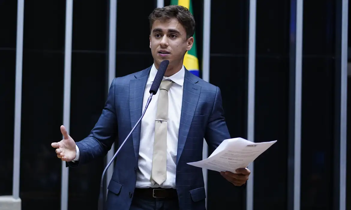 Brasília (DF) - O deputados, Nikolas Ferreira (PL - MG), discursa na tribuna da Camara dos Deputados durante sessāo deliberativa
Foto: Pablo Valadares/Câmara dos Deputados