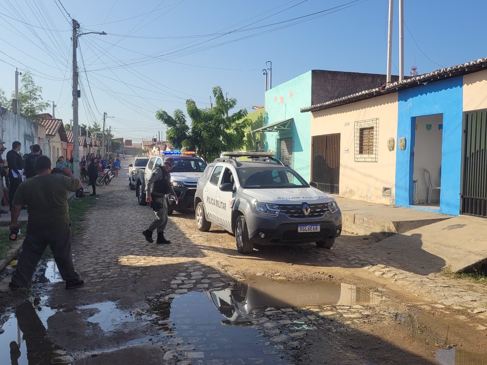 Triplo homicídio aconteceu na madrugada desta terça-feira (20) em Mossoró — Foto: Flávio Soares/Inter TV Costa Branca