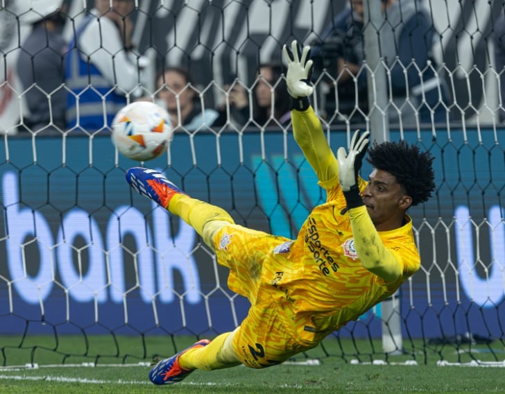 Hugo Souza - Corinthians x Red Bull Bragantino (Sul-Americana). Foto: Rodrigo Coca/Agência Corinthians